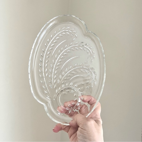 Federal Glass Co snack plates and cups in excellent condition! Set of 4 - Picture 2 of 5